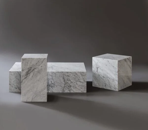 Мраморный журнальный стол Carrara 100 и приставные столики Carrara 30 и Carrara 40
