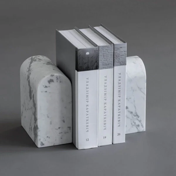 Ограничитель для книг Filo из мрамора Carrara_1
